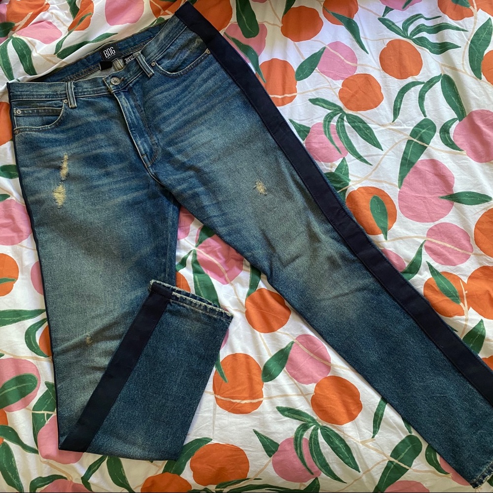 BDG Jeans with Sidestripe 31x32 Like-New
